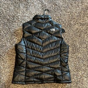 North Face Women's Black Puffer Vest
